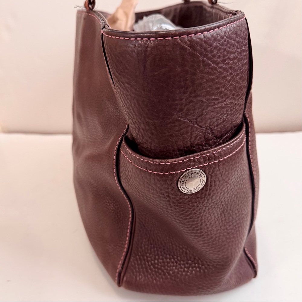 π Coach X-Large Chelsea Brown Pebbled Leather Tote - G063-F10026 - Picture 5 of 16